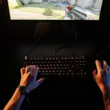 Czym jest e-sport i biznes turniejowy – czy da się zarobić na e-sporcie w Polsce?