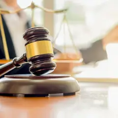 Jak skutecznie wyegzekwować zwrot kosztów sądowych: sprawdzone sposoby