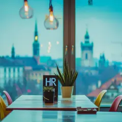HR praca w Krakowie - jakie są aktualne oferty? Przewodnik po ofertach