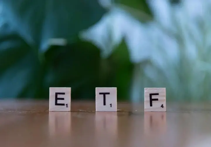 Jak zarobić na ETF-ach: najzyskowniejsze fundusze i strategie inwestycyjne