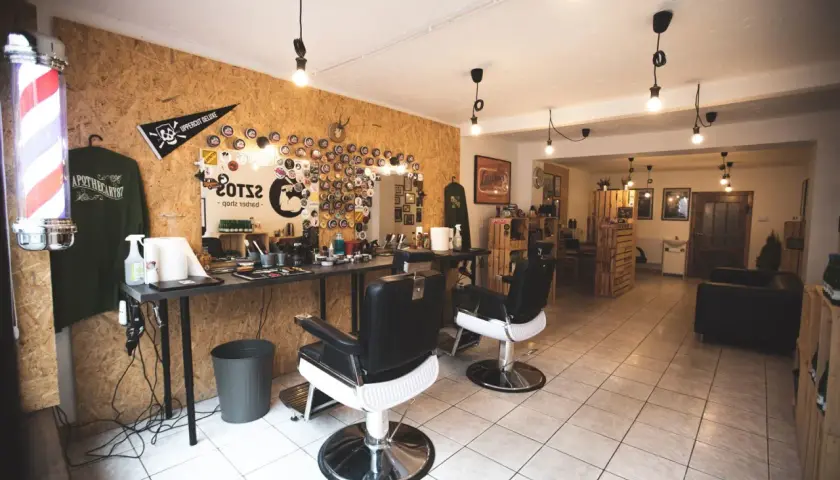 Ile można zarobić na barber shopie? Poznaj realne zyski i koszty biznesu