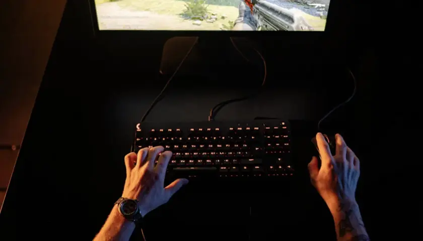 Czym jest e-sport i biznes turniejowy – czy da się zarobić na e-sporcie w Polsce?