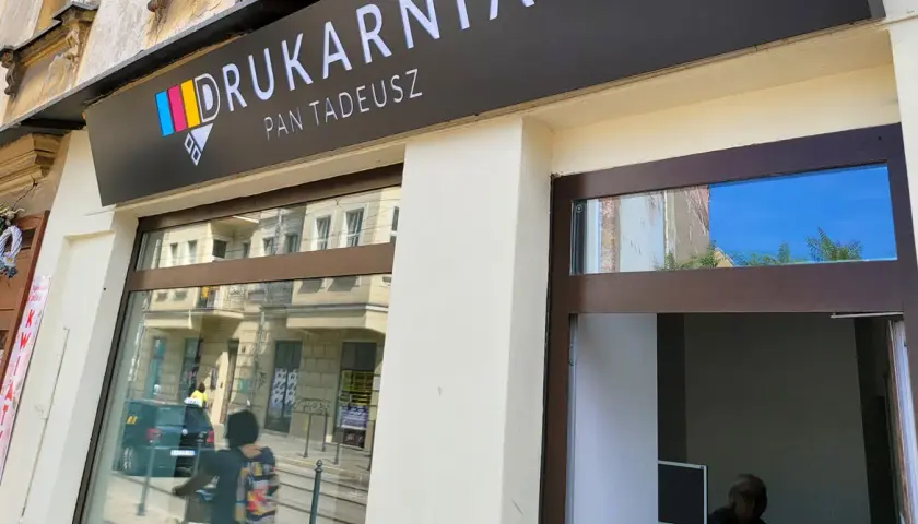 Drukarnia Colonel: Innowacyjne Usługi Poligraficzne w Krakowie