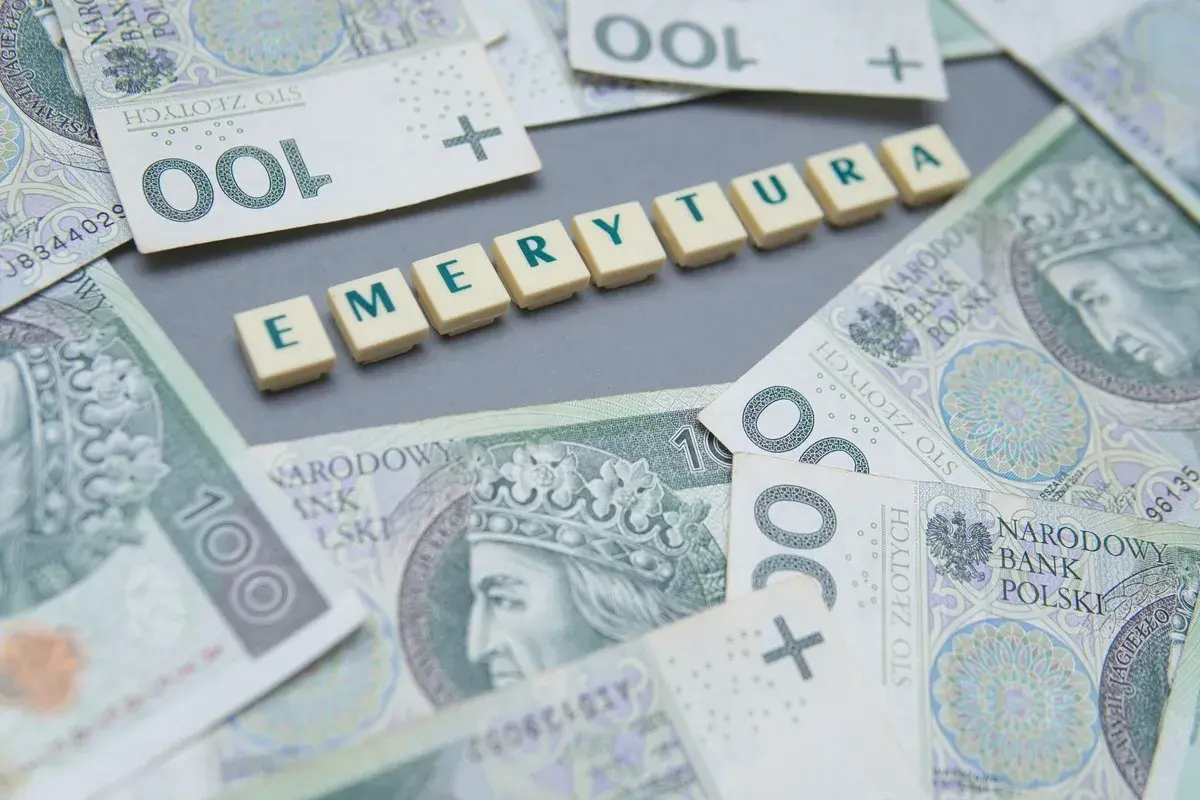 Emerytura po 45 latach pracy na najniższej krajowej: Ile wynosi?