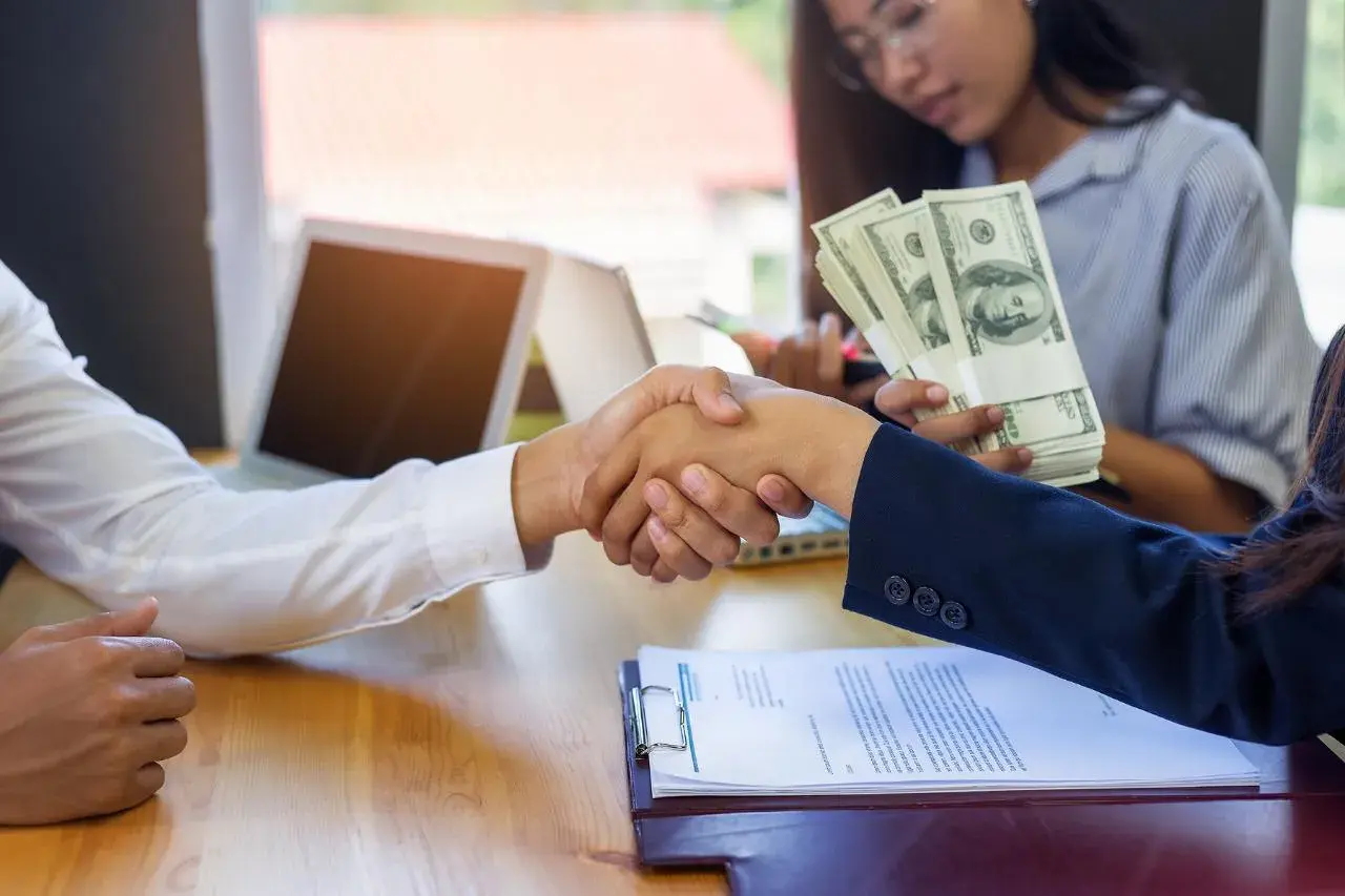 Jaki wybrać kredyt gotówkowy? Ranking ofert z najpopularniejszych banków