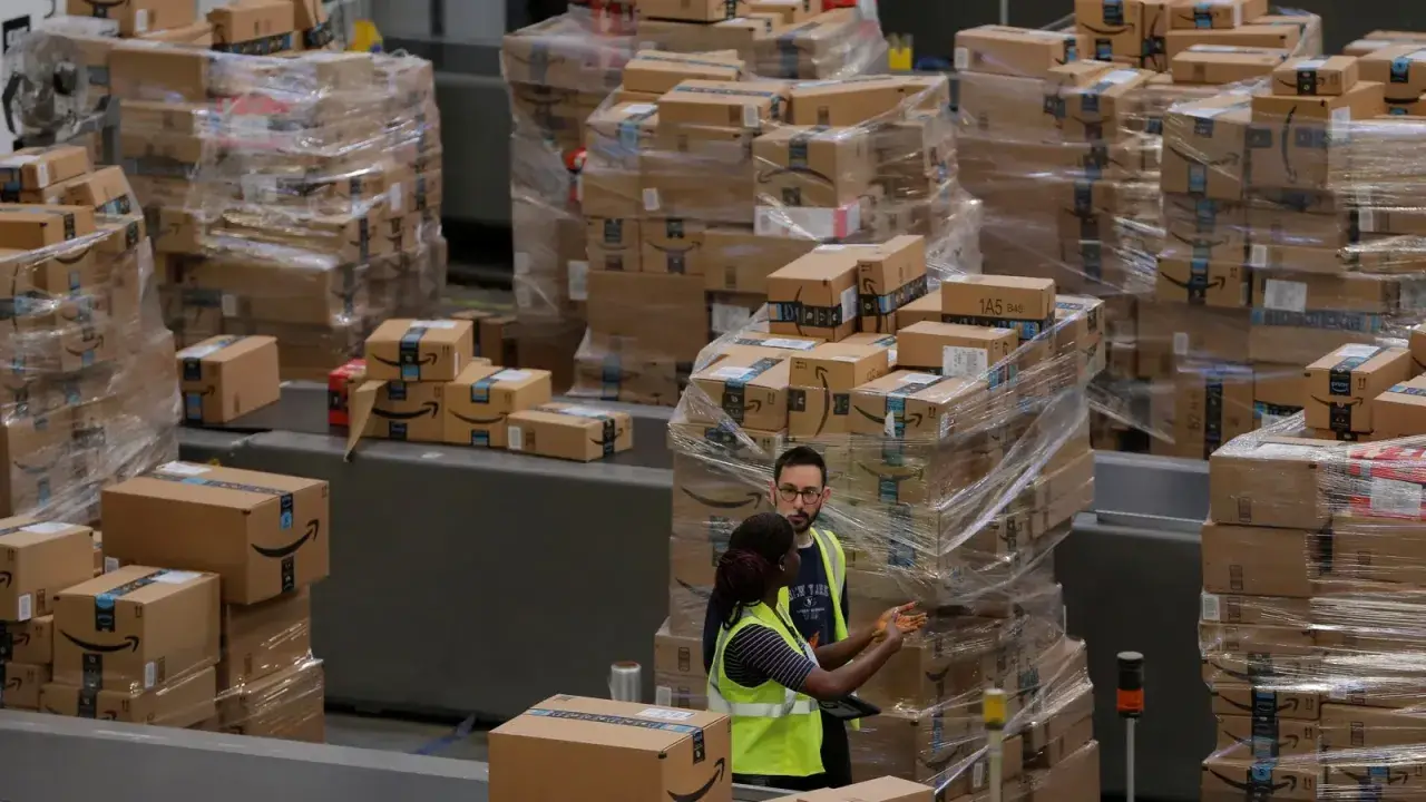 Jak kupić paletę zwrotów z Amazon: Kompletny poradnik dla początkujących